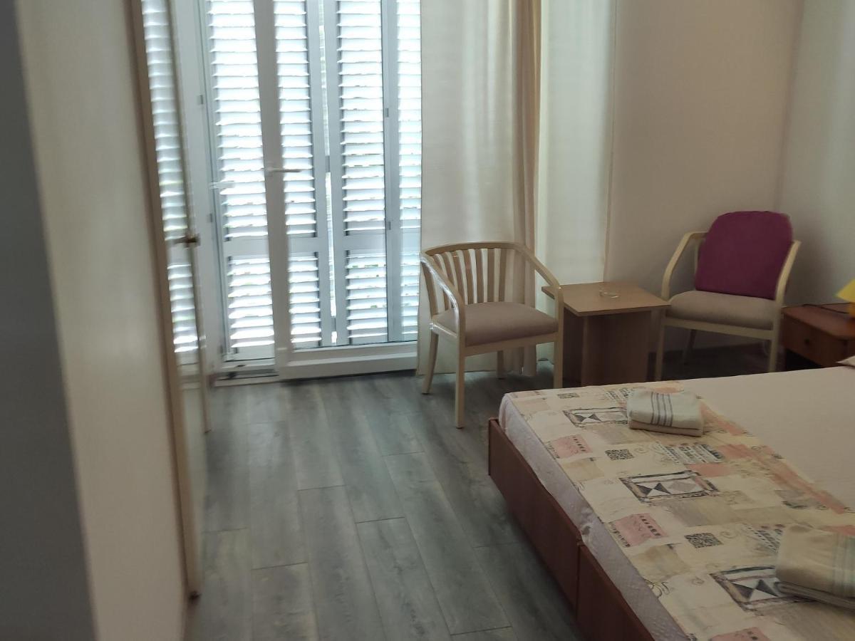 Apartments Ivo Makarska Luaran gambar